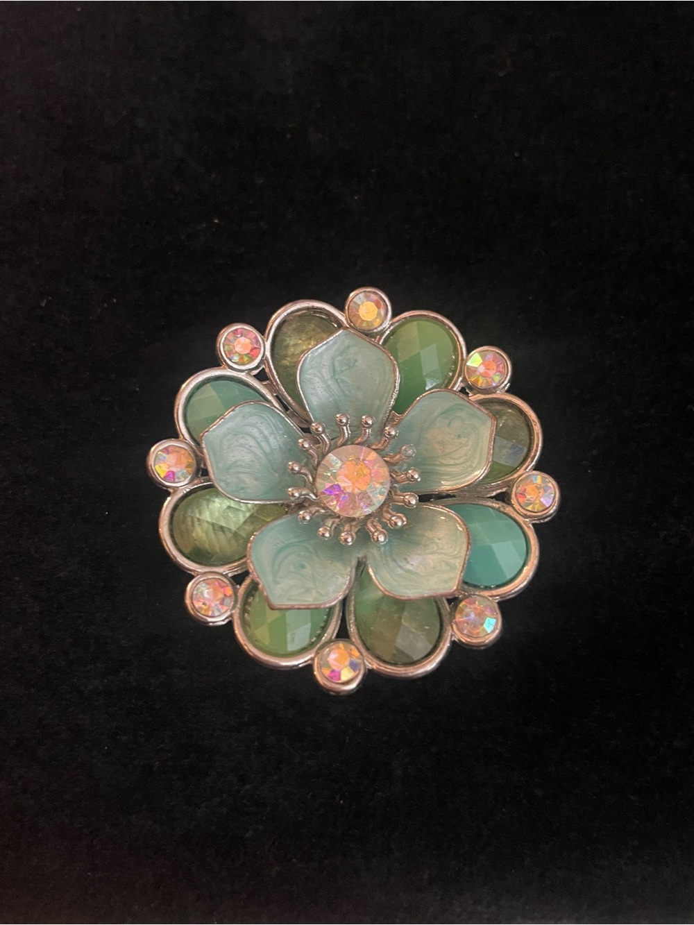 VINTAGE RARE Green Floral Crystal Brooch - Women's Jewelry